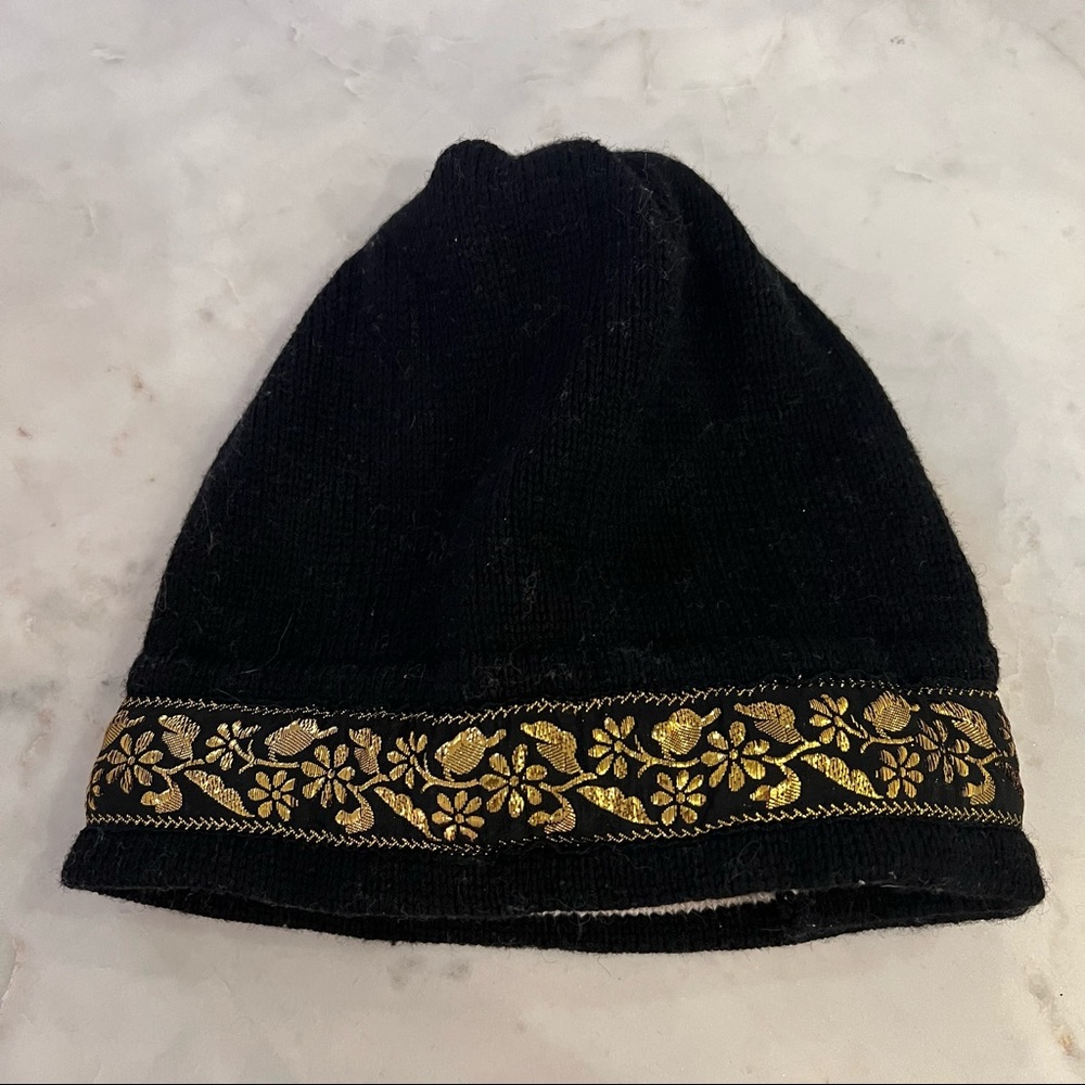 Canadian black ski hat with gold trim Velcro closure